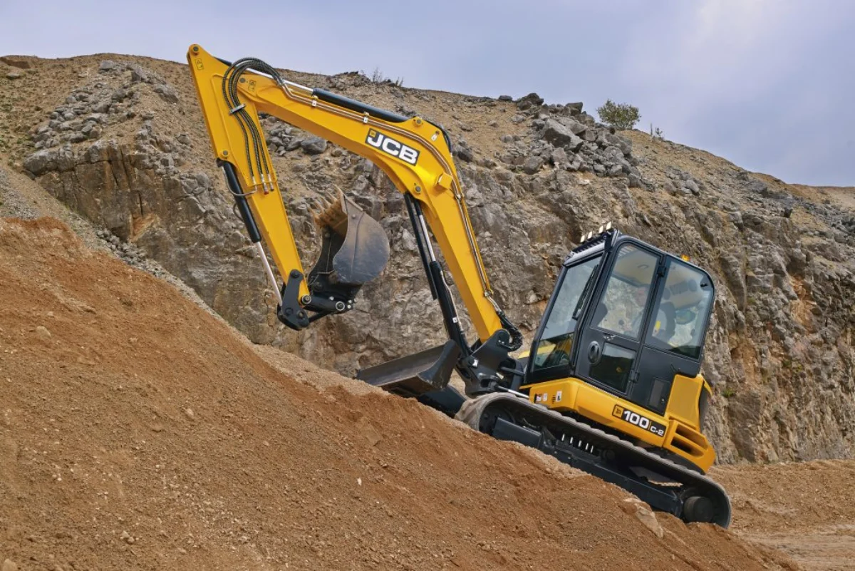 Мини-экскаватор JCB 100C-2 — фото 1